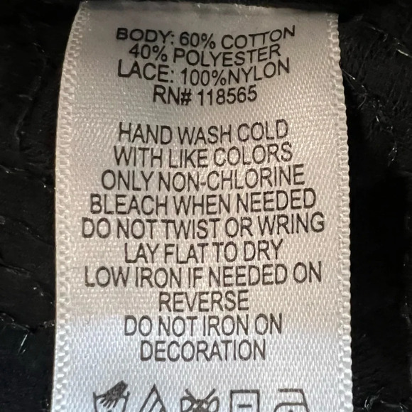 Quacker Factory Black Blouse w/Silver and Gold Sequin Stripes on Front. Size XL. - Picture 6 of 6